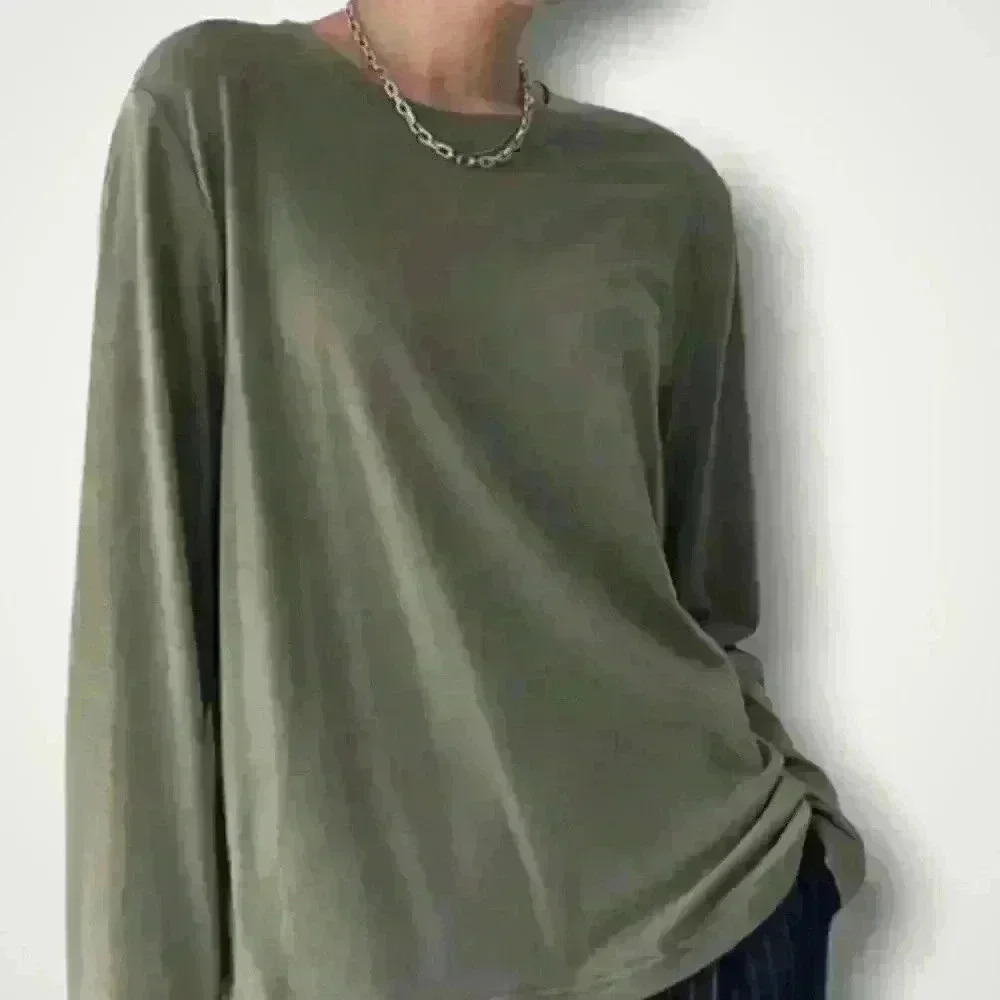 Solid Relaxed Round Neck Long Sleeve Tee - Picture 8 of 13
